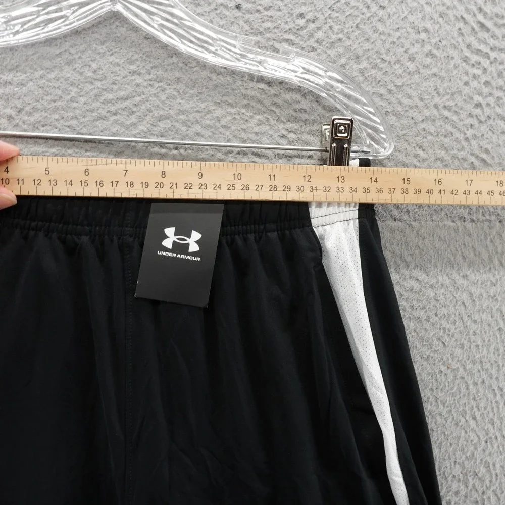 Under Armour Mens Tech Vent 8in Shorts Black White Loose Fit Medium NEW